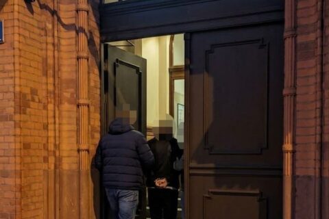 Policjanci z Bielan zatrzymali w Poznaniu poszukiwanego mężczyznę
